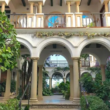 Villa Masia Del Roc De Sant Caieta